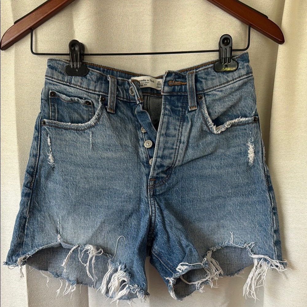 A&F High Rise Dad Short - Picture 1 of 3